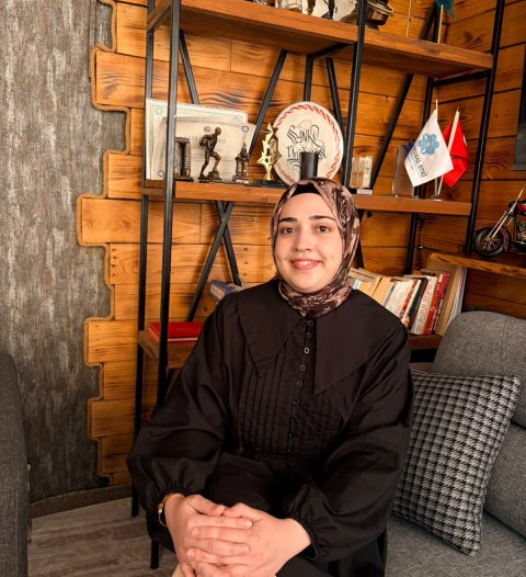 RÜMEYSA ELÇİÇEK